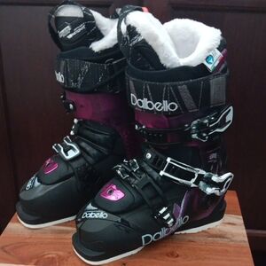 Women's Black and Purple Winter Boots